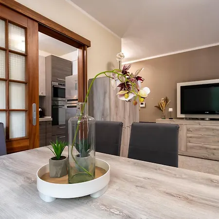 Sardinia Re - Shabby